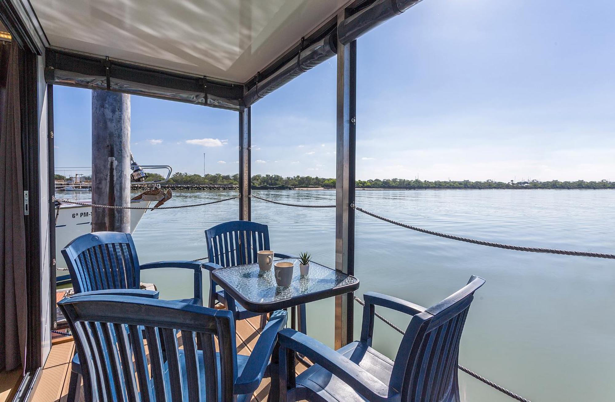 Azvalia Luxury Casa Barco New York And Texas-Unique Houseboat Experience Hotell El Puerto de Santa María Exteriör bild
