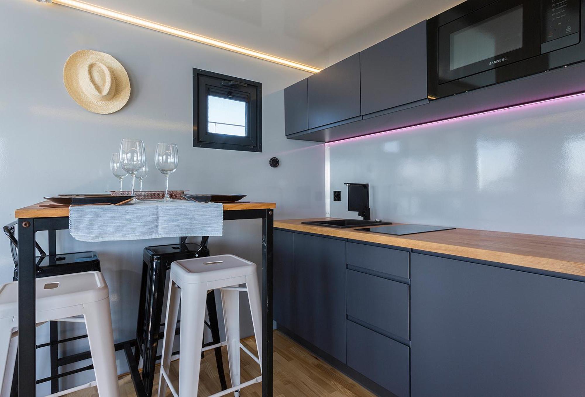 Azvalia Luxury Casa Barco New York And Texas-Unique Houseboat Experience Hotell El Puerto de Santa María Exteriör bild