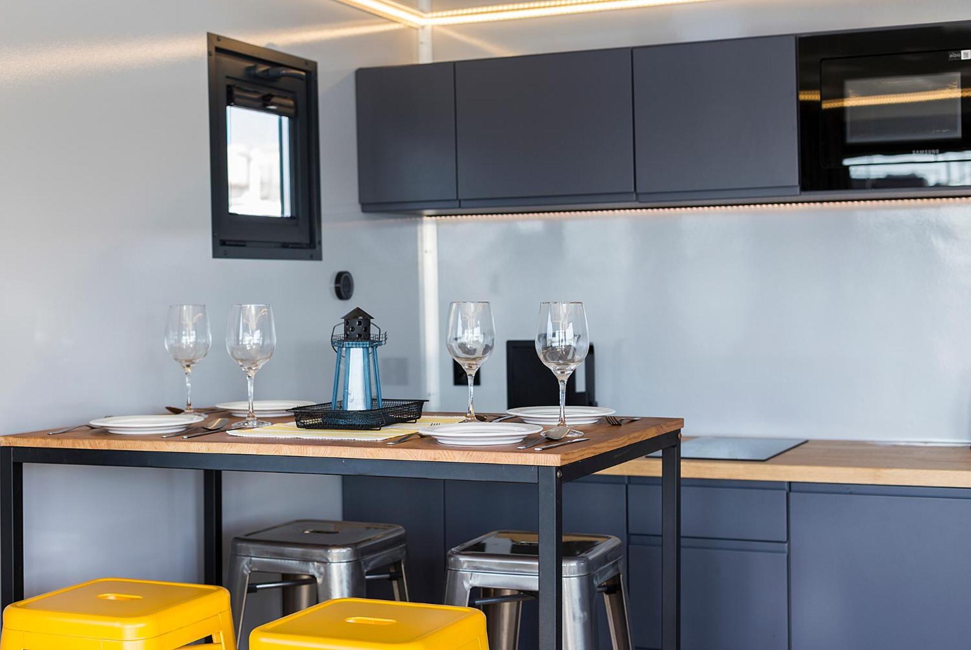 Azvalia Luxury Casa Barco New York And Texas-Unique Houseboat Experience Hotell El Puerto de Santa María Exteriör bild